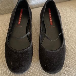 Gently worn. I have the dust cover.